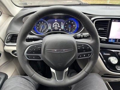2024 Chrysler Pacifica Touring L FWD