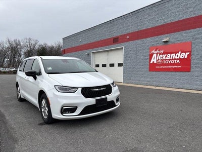 2024 Chrysler Pacifica Touring L FWD