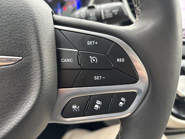 2024 Chrysler Pacifica Touring L FWD