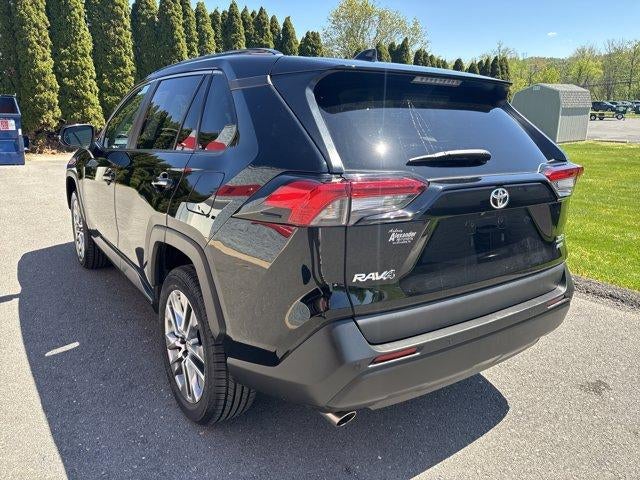 2023 Toyota RAV4 XLE Premium AWD (Natl)