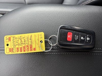 2019 Toyota RAV4 XLE Premium AWD (Natl)