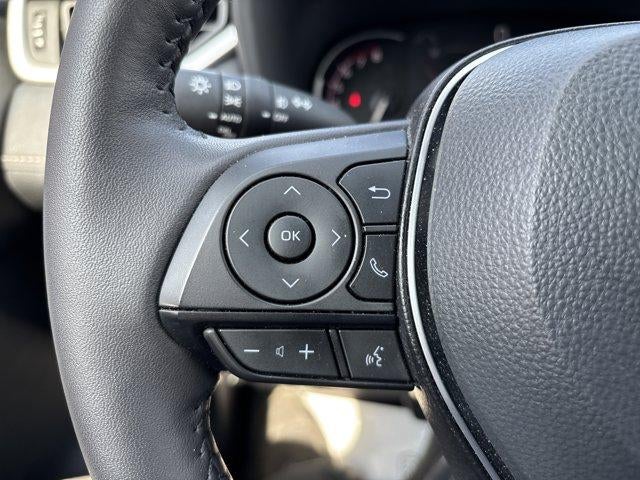 2025 Toyota RAV4 XLE Premium AWD (Natl)