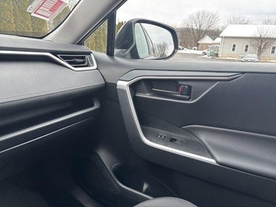 2025 Toyota RAV4 LE AWD (Natl)