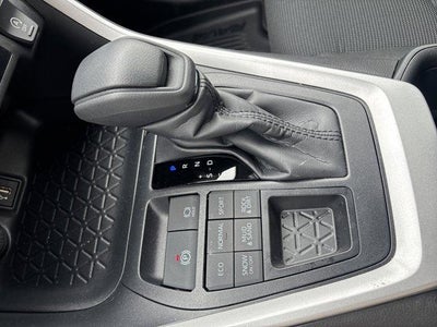 2025 Toyota RAV4 LE AWD (Natl)