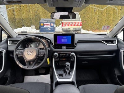 2025 Toyota RAV4 LE AWD (Natl)