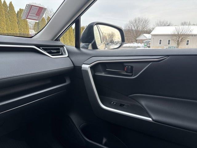 2025 Toyota RAV4 LE AWD (Natl)