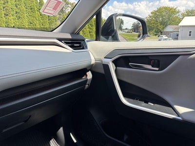 2019 Toyota RAV4 Limited AWD (GS)