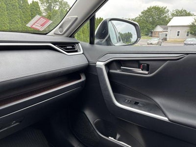 2025 Toyota RAV4 Limited AWD (GS)