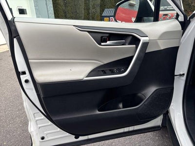 2021 Toyota RAV4 XLE AWD (Natl)