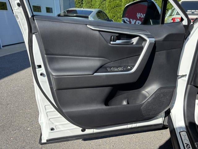 2025 Toyota RAV4 XLE AWD (Natl)