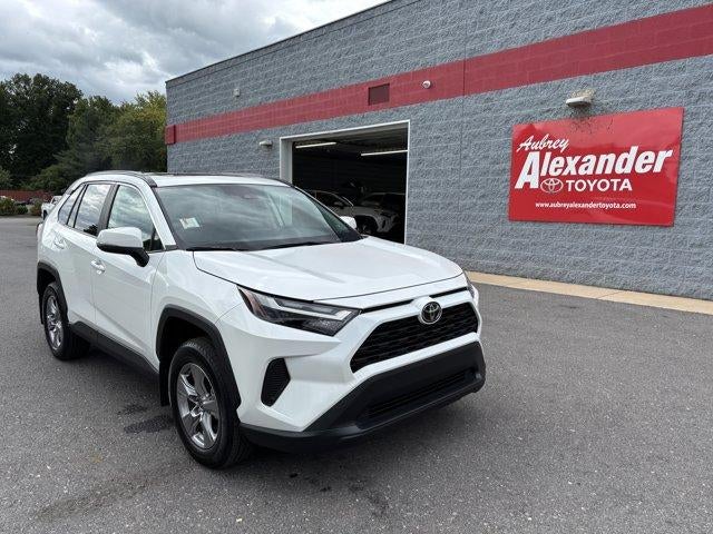 2025 Toyota RAV4 XLE AWD (Natl)