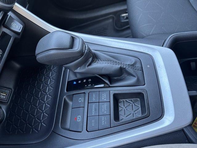 2025 Toyota RAV4 XLE AWD (Natl)