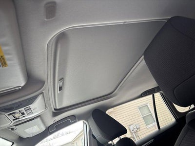 2025 Toyota RAV4 XLE AWD (Natl)