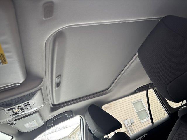 2025 Toyota RAV4 XLE AWD (Natl)