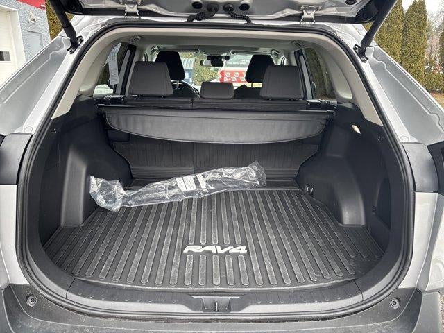 2025 Toyota RAV4 XLE AWD (Natl)