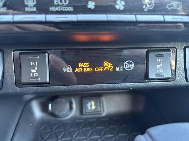 2023 Toyota RAV4 Hybrid XLE AWD (Natl)