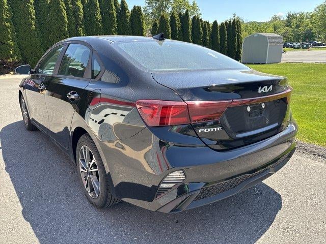 2022 Kia Forte LXS IVT