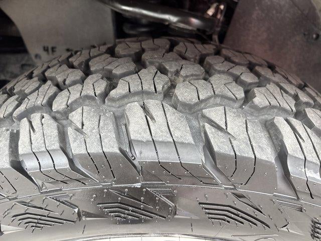 2021 Toyota Tacoma 4WD 4WD TRD Sport Double Cab 5' Bed V6 AT (Natl)