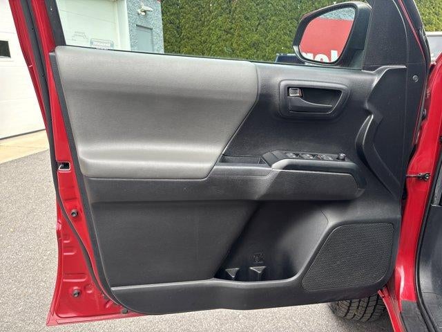2021 Toyota Tacoma 4WD 4WD SR Double Cab 5' Bed V6 AT (GS)