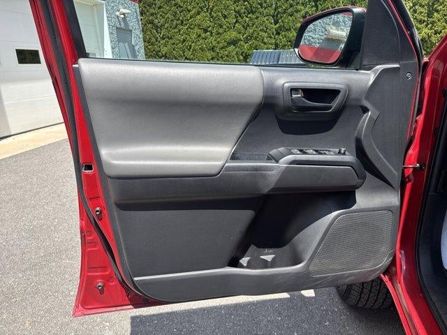 2023 Toyota Tacoma 4WD 4WD SR Double Cab 5' Bed V6 AT (GS)