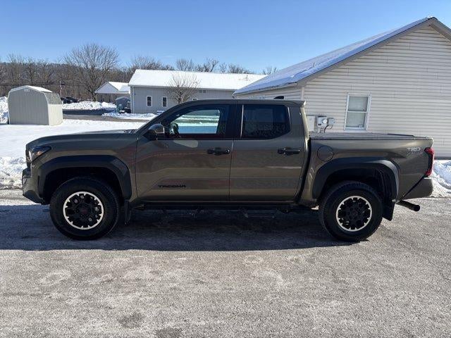 2026 Toyota Tacoma 4WD 4WD TRD Sport Double Cab 5' Bed AT (Natl)