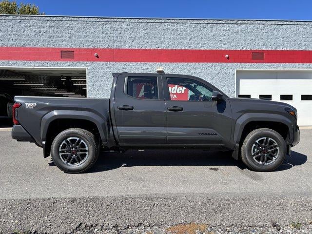 2026 Toyota Tacoma 4WD 4WD TRD Sport Double Cab 5' Bed AT (Natl)