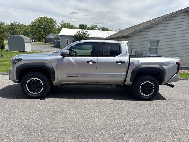 2024 Toyota Tacoma 4WD 4WD SR5 Double Cab 5' Bed AT (GS)