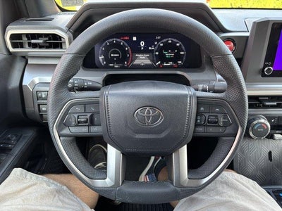 2026 Toyota Tacoma 4WD 4WD TRD Off Road Double Cab 5' Bed AT (Natl)