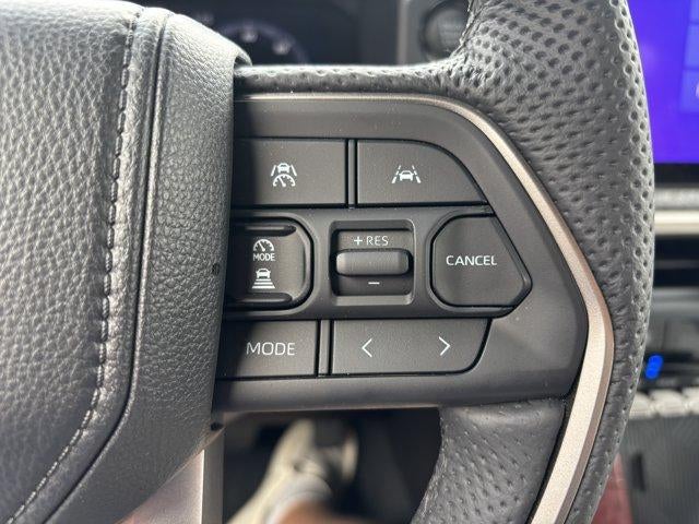 2026 Toyota Tacoma 4WD 4WD Limited Double Cab 5' Bed AT (Natl)