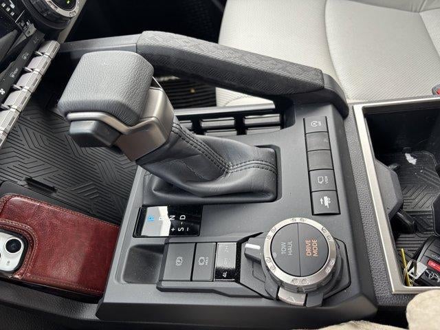 2026 Toyota Tacoma 4WD 4WD Limited Double Cab 5' Bed AT (Natl)