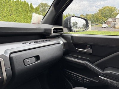2025 Toyota Tacoma 4WD 4WD TRD Off Road Double Cab 5' Bed AT (Natl)