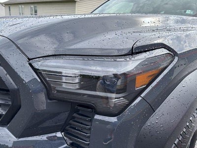 2025 Toyota Tacoma 4WD 4WD TRD Off Road Double Cab 5' Bed AT (Natl)