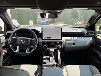 2025 Toyota Tacoma 4WD 4WD Trailhunter Hybrid Double Cab 5' Bed AT (Natl)