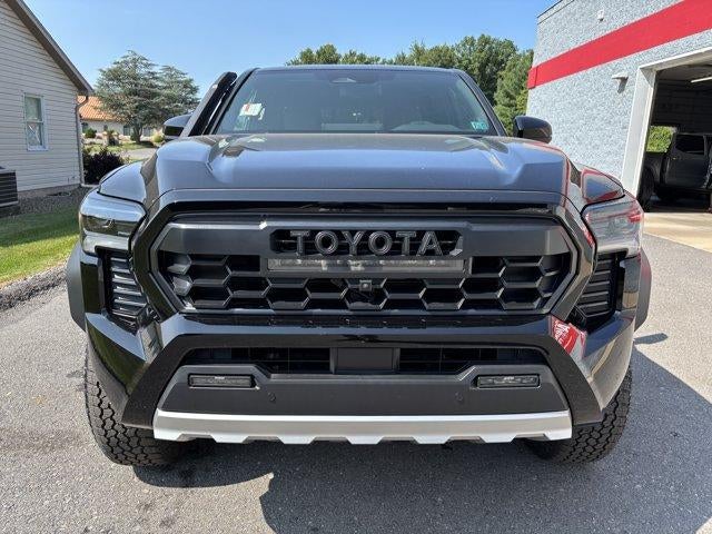 2025 Toyota Tacoma 4WD 4WD Trailhunter Hybrid Double Cab 5' Bed AT (Natl)