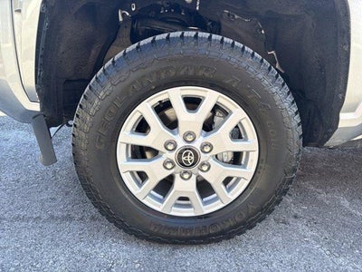 2024 Toyota Tacoma 4WD 4WD SR Double Cab 5' Bed AT (GS)