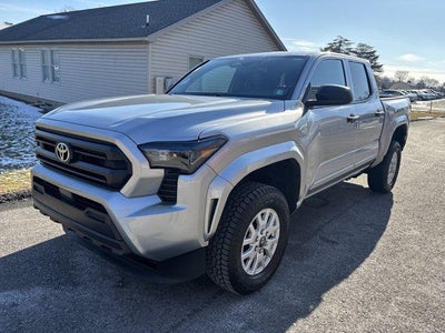 2024 Toyota Tacoma 4WD 4WD SR Double Cab 5' Bed AT (GS)