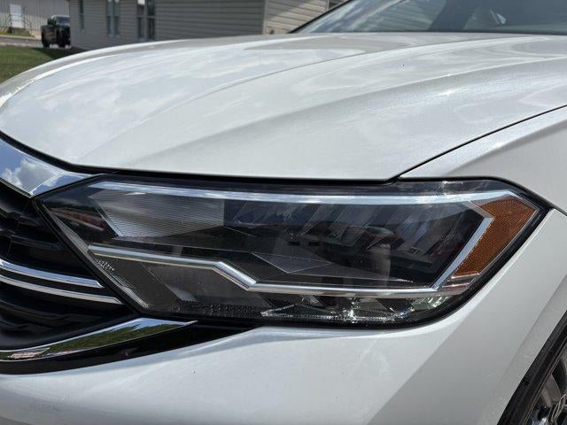 2024 Volkswagen Jetta SE Auto