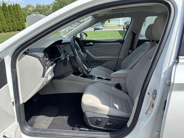 2024 Volkswagen Jetta SE Auto