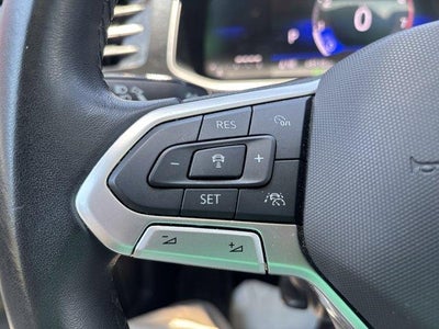 2025 Volkswagen Jetta SE Auto