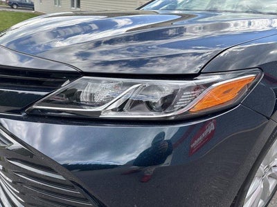 2020 Toyota Camry LE Auto (SE)
