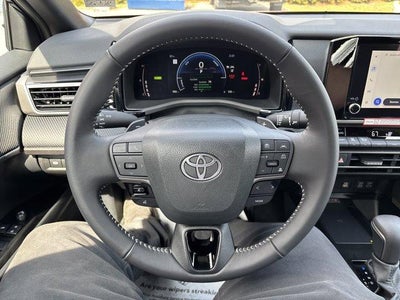 2026 Toyota Camry SE (SE)