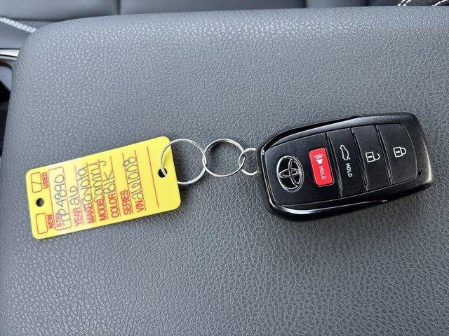 2026 Toyota Camry SE (SE)