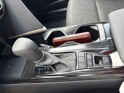 2025 Toyota Camry LE (SE)