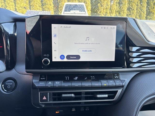 2025 Toyota Camry SE (SE)