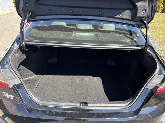 2025 Toyota Camry SE (SE)