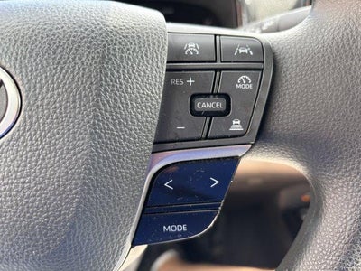 2025 Toyota Camry LE (SE)