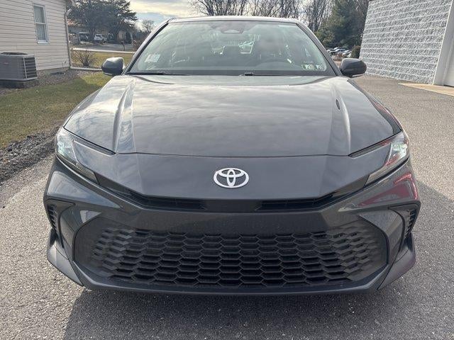 2025 Toyota Camry SE (SE)