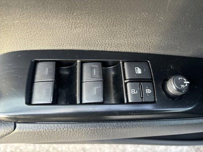 2025 Toyota Camry LE (SE)