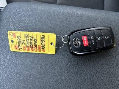 2025 Toyota Camry LE (SE)