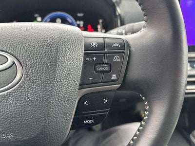 2025 Toyota Camry SE (SE)